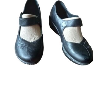 Women’s Leather Black Dansko Nurse Clog Size 9,5